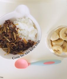 cơm thịt bò xào cho bé