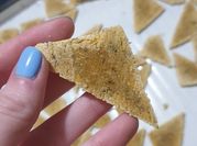 Una foto de nachos de polenta sin tacc