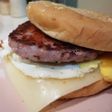 Hamburguesa al estilo Peke