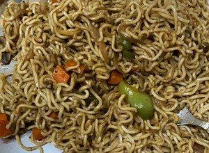 A picture of Thai stir fry noodles.