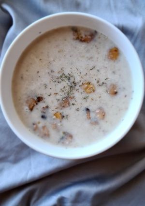 Gombakrémleves egyszerűen recept fotója