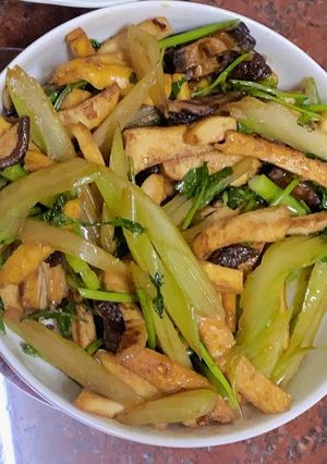香芹豆乾 的食譜成品照片