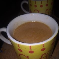 A picture of Elaichi wali chai cardamom tea.