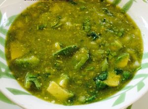 Una foto de Salsa verde con aguacate de mi cocina💖