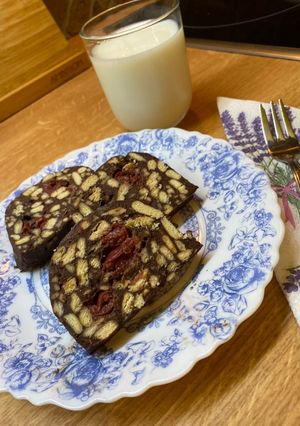 Keksztekercs meggyel recept fotója
