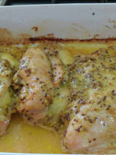 Una foto de Pechugas a la mostaza rellenas de mozzarella