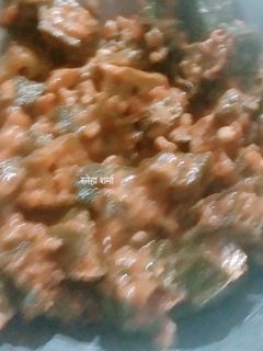 मसाला भेंडी भाजी (masala bhendi bhaji recipe in marathi) रेसिपी चे मुख्य फोटो