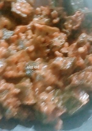मसाला भेंडी भाजी (masala bhendi bhaji recipe in marathi) रेसिपी चे मुख्य फोटो 