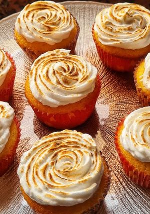 Une photo de CUPCAKE citron meringué 🍋