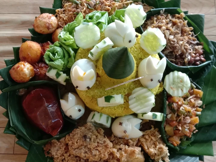 Langkah Gampang Menyiapkan Resep Nasi kuning tumpeng lengkap yang Sempurna Anti Ribet, Lezat Sekali