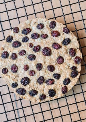 Una foto de Mega galleta saludable de mantequilla de maní y avena sin azúcares ni edulcorantes ni harina