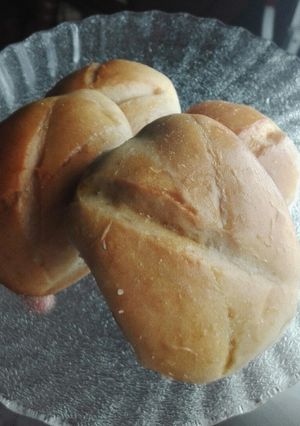 Una foto de Pan de leche con chispas de chocolate😍