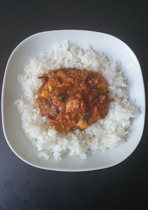 A picture of Coconut Chicken Curry.