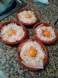 Una foto de Huevos al plato