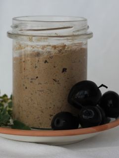 Una foto de Paté de Aceitunas Negras... Una delicia!!