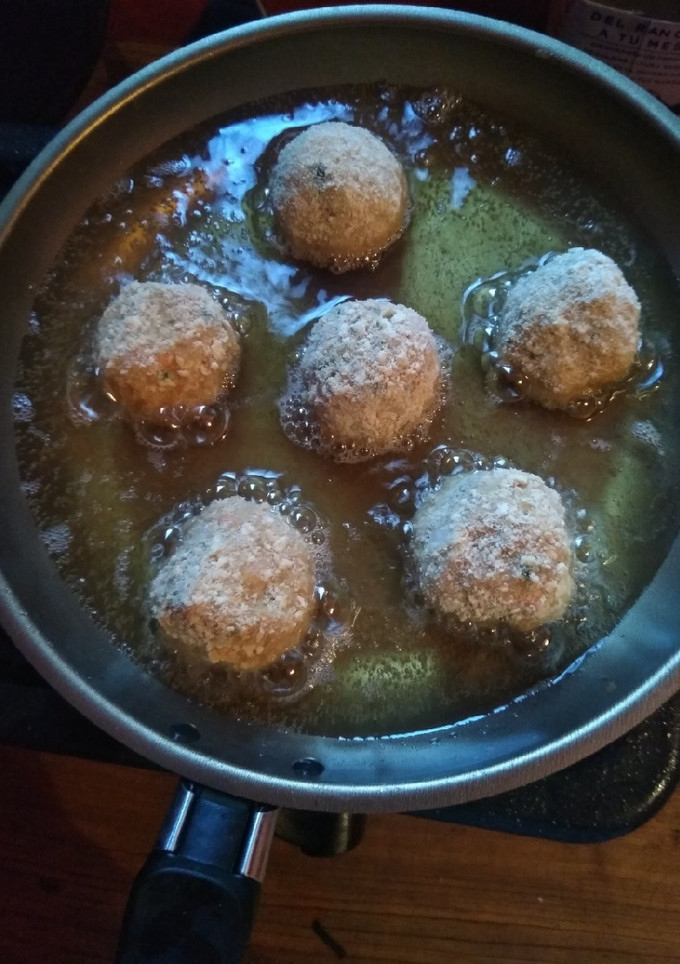 Una foto de Bolitas de atún empanizadas