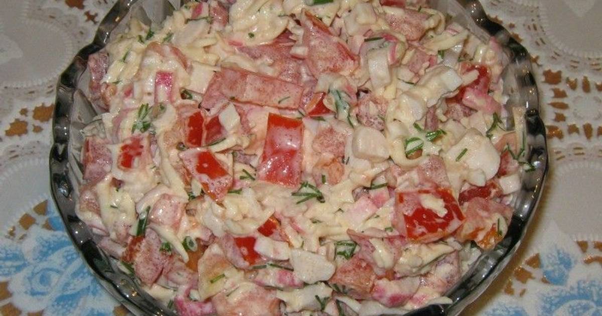 Салат с крабовыми палочками помидорами красное море