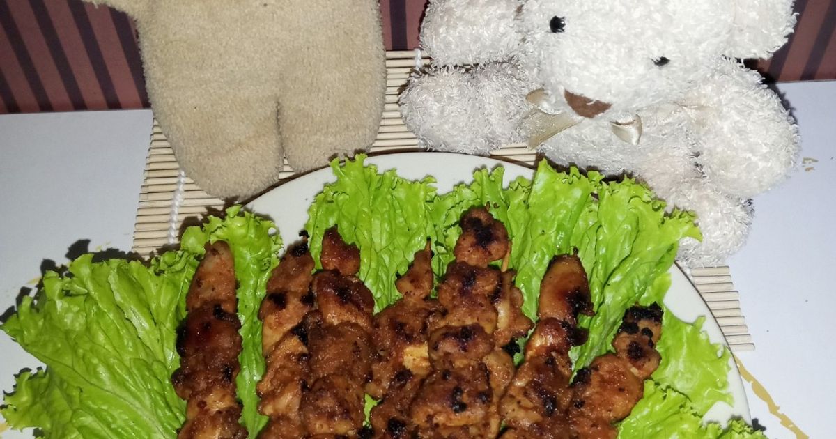 Sate Ayam Merah Wuenak Tenan