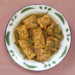 รูปของ Embek-embek Tempe (Tempe bumbu kuning cabai hijau)
