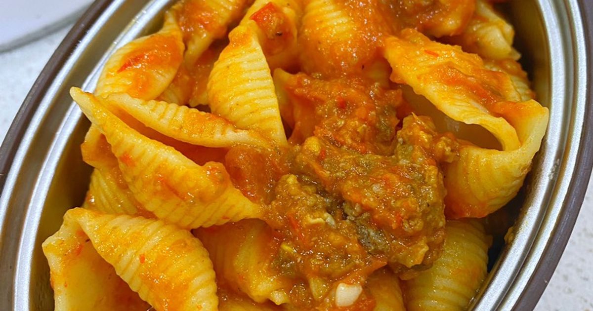 Pasta Shell And Minced Meat Sauce Recipe by Cookingwithseki - Cookpad