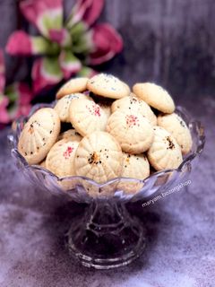 عکسی از دستور شیرینی نان برنجی