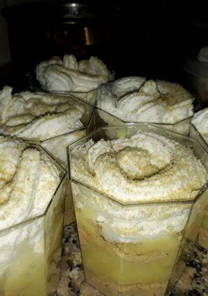 Una foto de Lemon pie en vasitos o copas