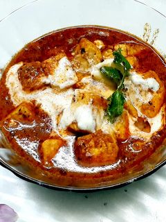 পনির বাটার মশালা(Paneer butter masala recipe in bengali) রেসিপির প্রধান ছবি
