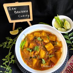 A picture of Raw Banana Curry.