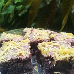 รูปของ Brownies Ubi Ungu