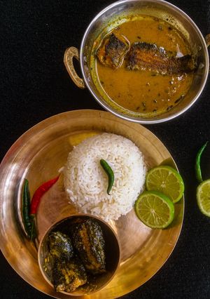 শিঙি মাছের পাতলা ঝোল (singi maacher patla jhol recipe in Bengali) রেসিপির প্রধান ছবি