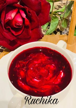 A picture of Creamy Carrots, Beetroot and Tomato soup.