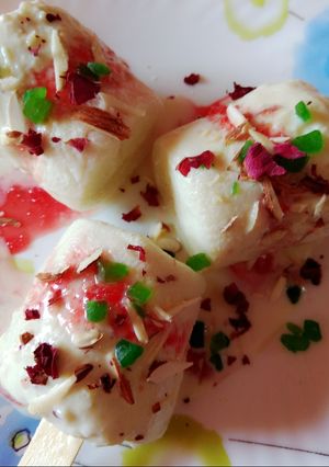 लौकी की कुल्फी (lauki ki kulfi recipe in Hindi) रेसिपी मुख्य फोटो