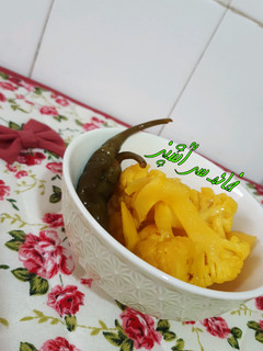 عکسی از دستور ترشی گل کلم(خانم سرآشپز)
