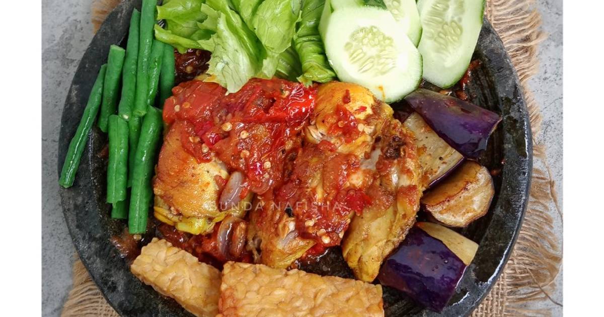 Resep Ayam Penyet Sambal Terasi Oleh Bunda Nafisha Cookpad