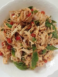 รูปของ ยำอกไก่ฉีก