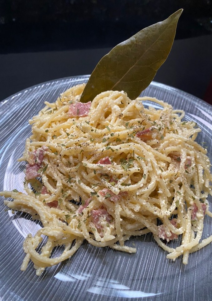 Una foto de Spaguettis Carbonara