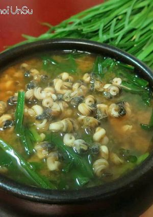 Hình của món Canh ốc...올갱이국.