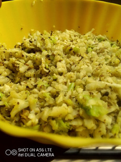 A picture of Stirfried Cauliflower and Broccoli.