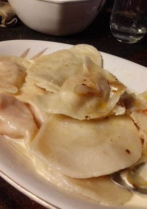 Una foto de Varenikes de papa