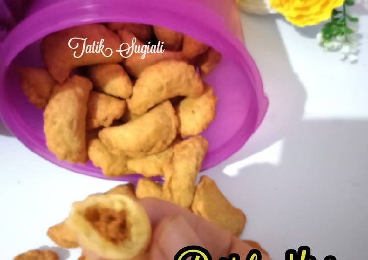 Resep masakan Pastel Mini Isi Abon | Resep Membuat Pastel Mini Isi Abon Yang Lezat