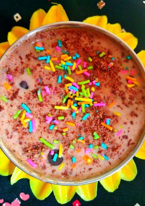 A picture of Vegan cinnamon chocolate rice pudding.