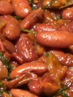 காஷ்மீரி ராஜ்மா சாவ்லா (Kashmir Rajma Chawla Recipe in Tamil) செய்முறை முக்கிய புகைப்படம்