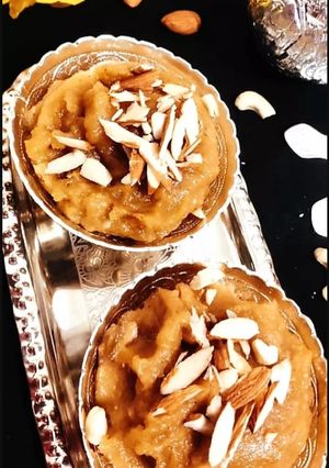 आटे का हलवा (atte ka halwa recipe in Hindi) रेसिपी मुख्य फोटो