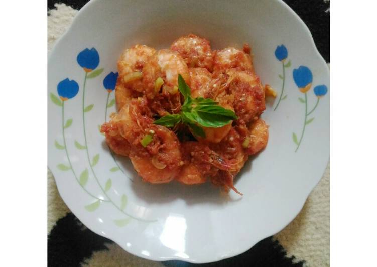 Langkah Mudah untuk Membuat Udang Goreng Bumbu Balado Anti Gagal