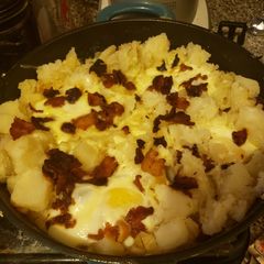 A picture of Loaded breakfast skillet.
