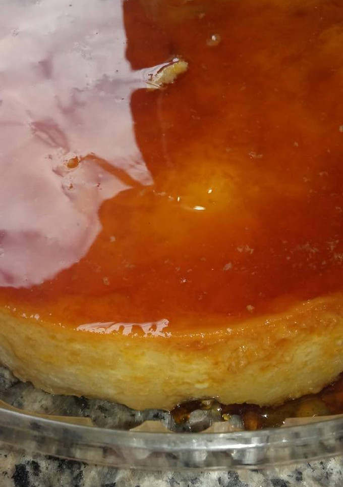 Una foto de Budín de pan exquisito