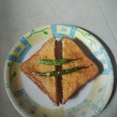 A picture of Stuffed bread Pakoda.
