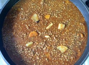 Foto principal de Lentejas con curry y clavo