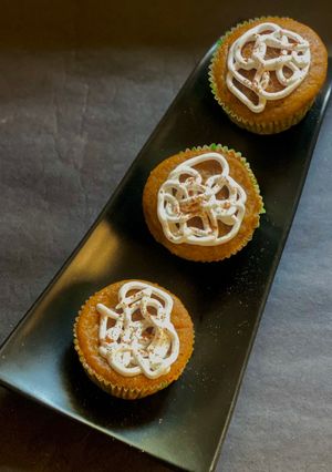 A picture of Gluten free Pumpkin Cream Cheese Cupcakes.