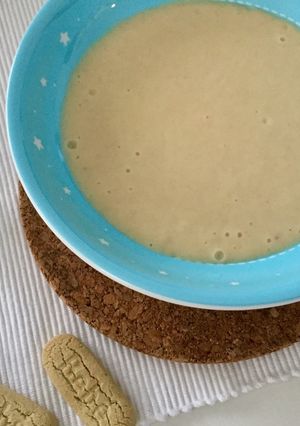 Foto principal de Papilla de ciruelas, uva y cereales 🍇 😋👶🏼